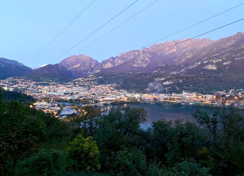 La Dimora Degli Olivi Dependance Villa Galbiate Buitenkant foto